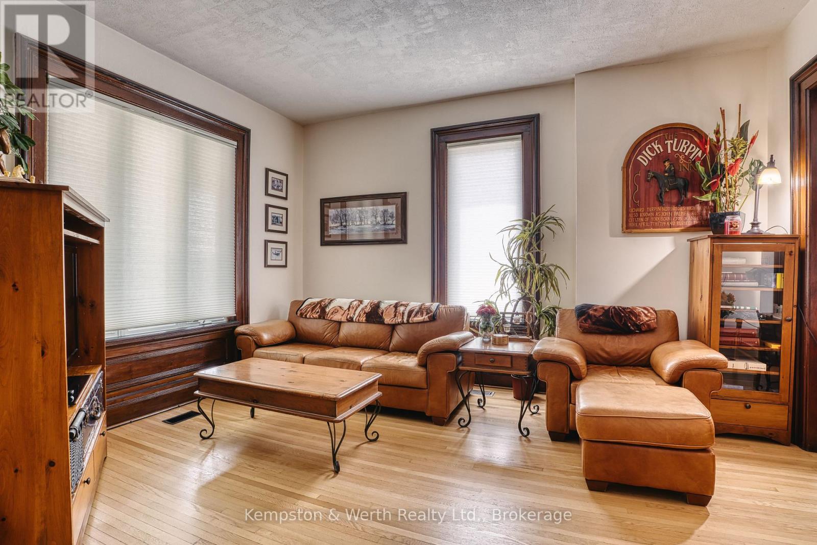 459 WALLACE AVENUE N - 20