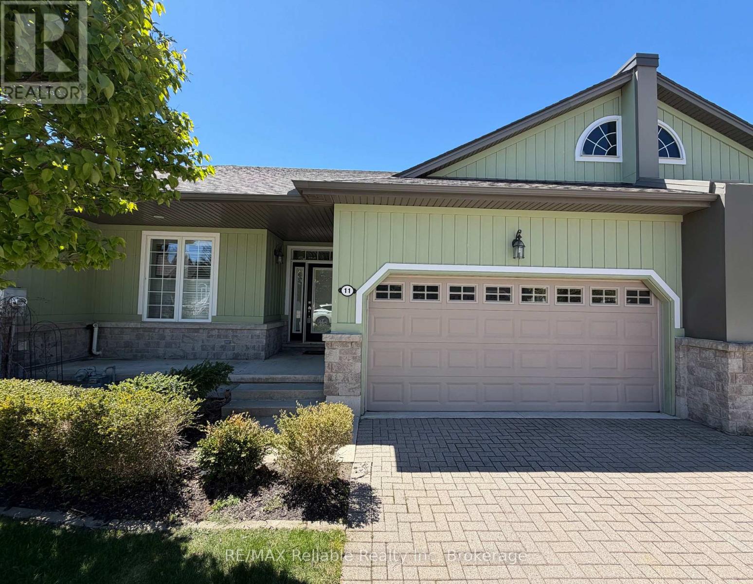 11 OAKWOOD LINKS LANE - 1