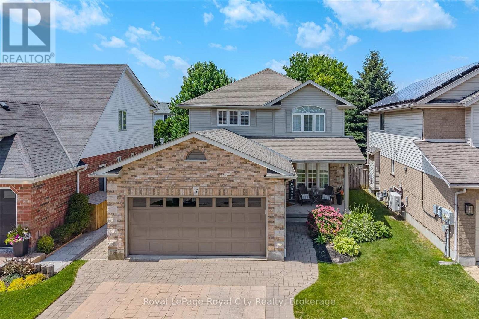 17 CARROLL CRESCENT - 1