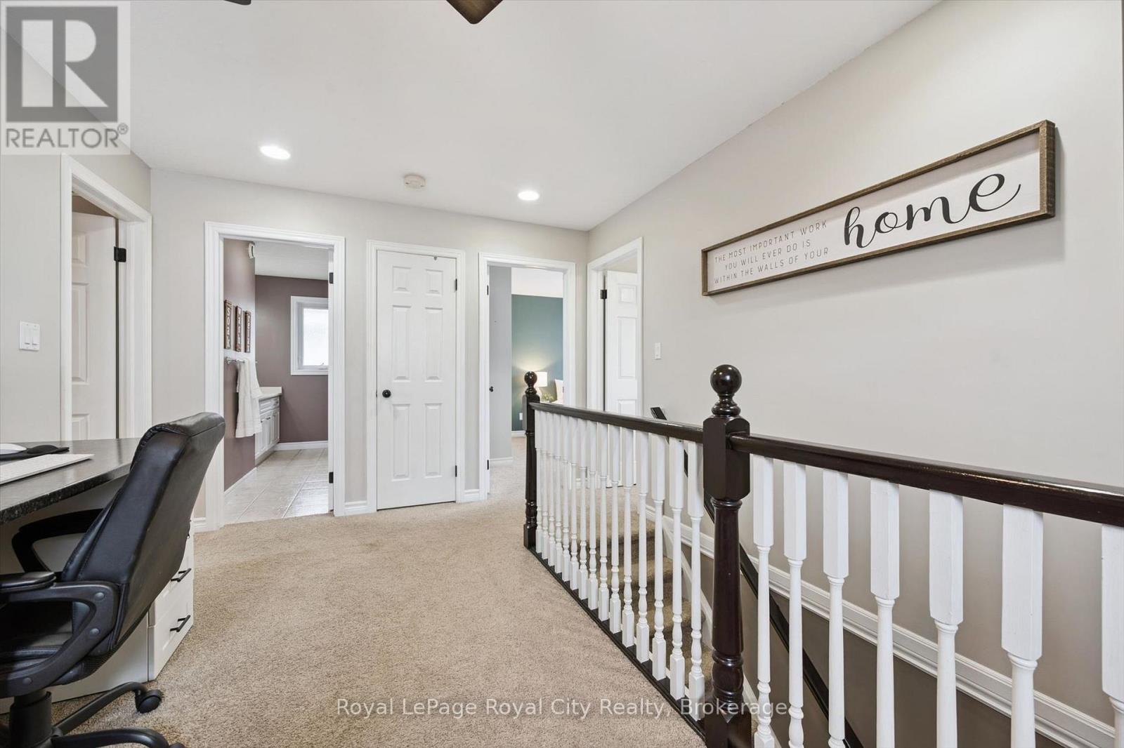 17 CARROLL CRESCENT - 24