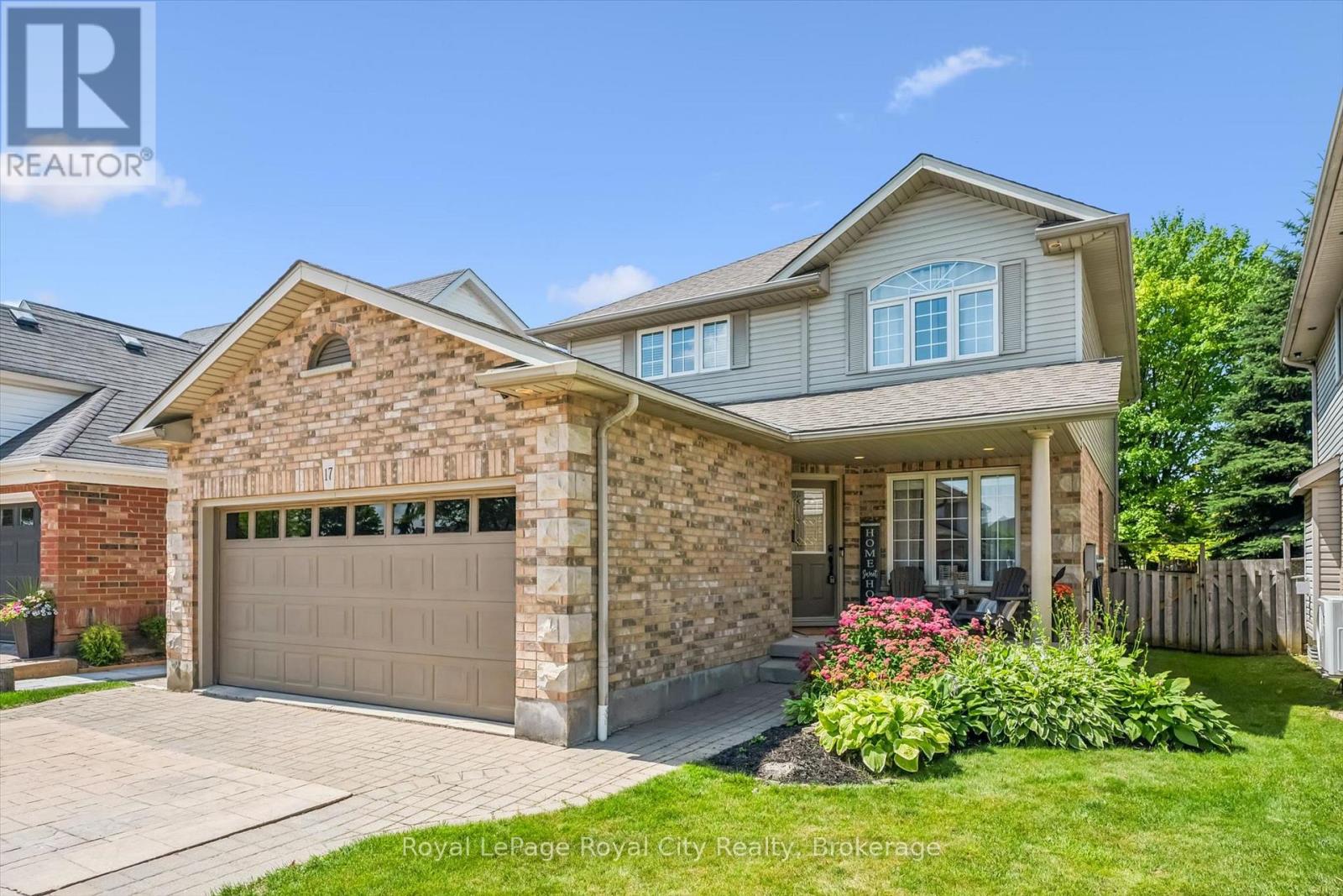 17 CARROLL CRESCENT - 3