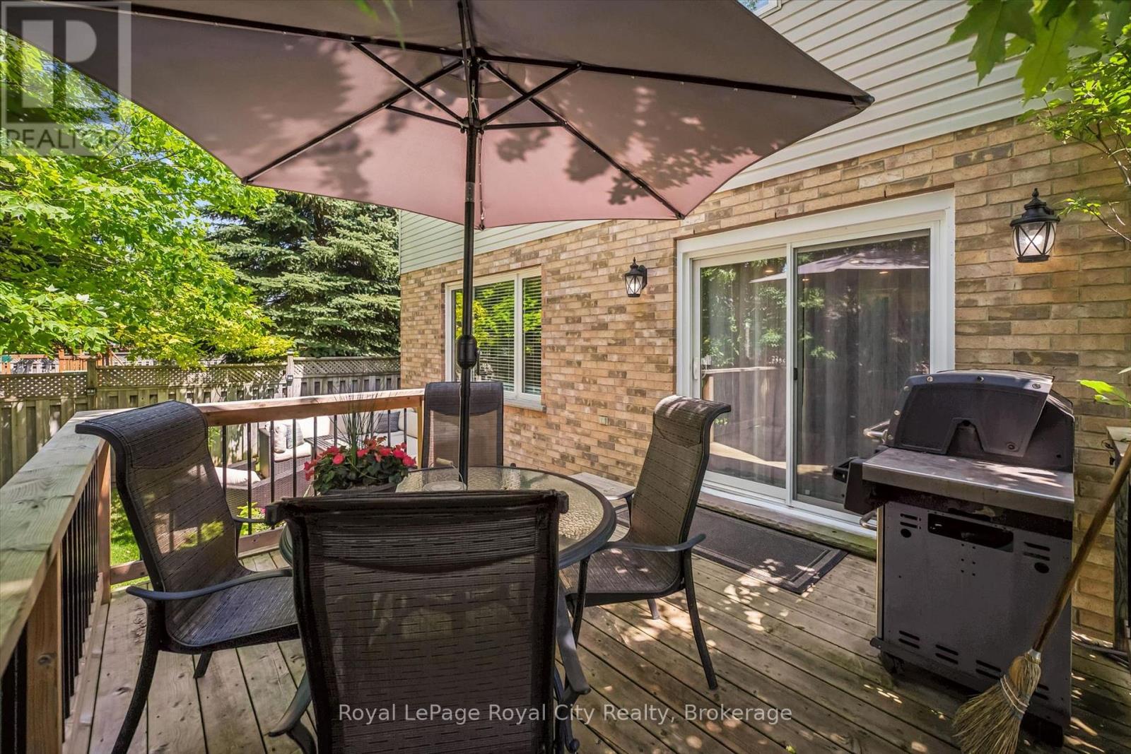 17 CARROLL CRESCENT - 41