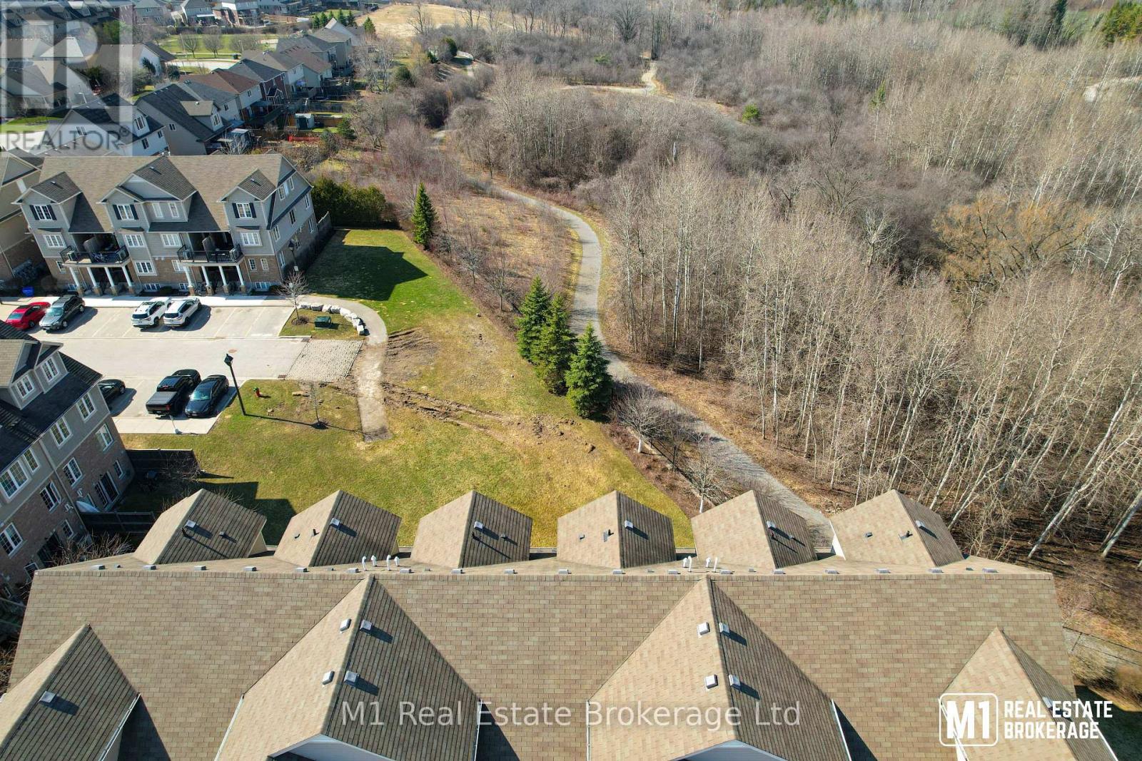 #46B 15 CARERE CRESCENT - 36