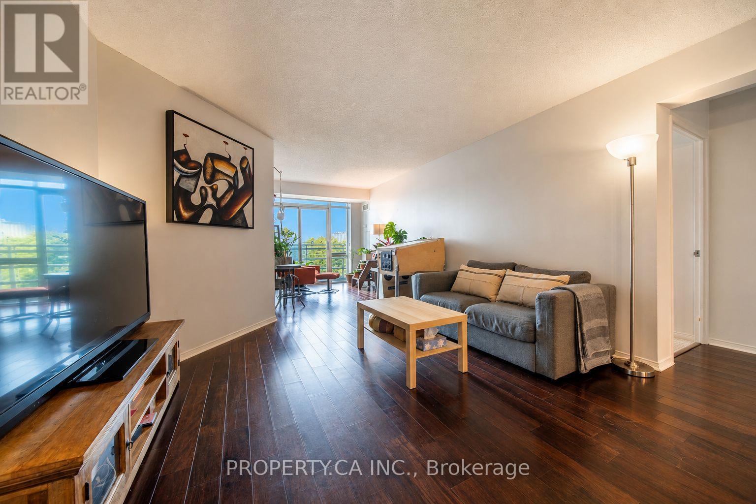 #608 70 MILL STREET - 10