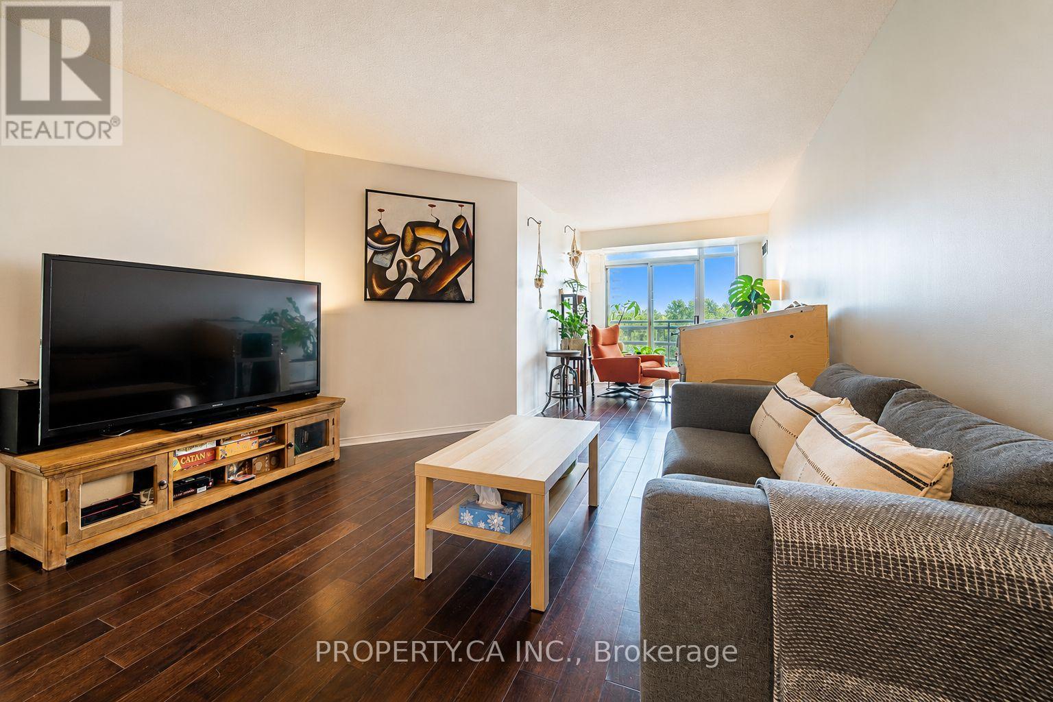 #608 70 MILL STREET - 11