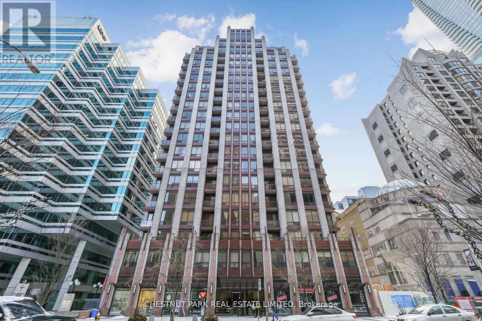 #1014 85 BLOOR STREET E - 1