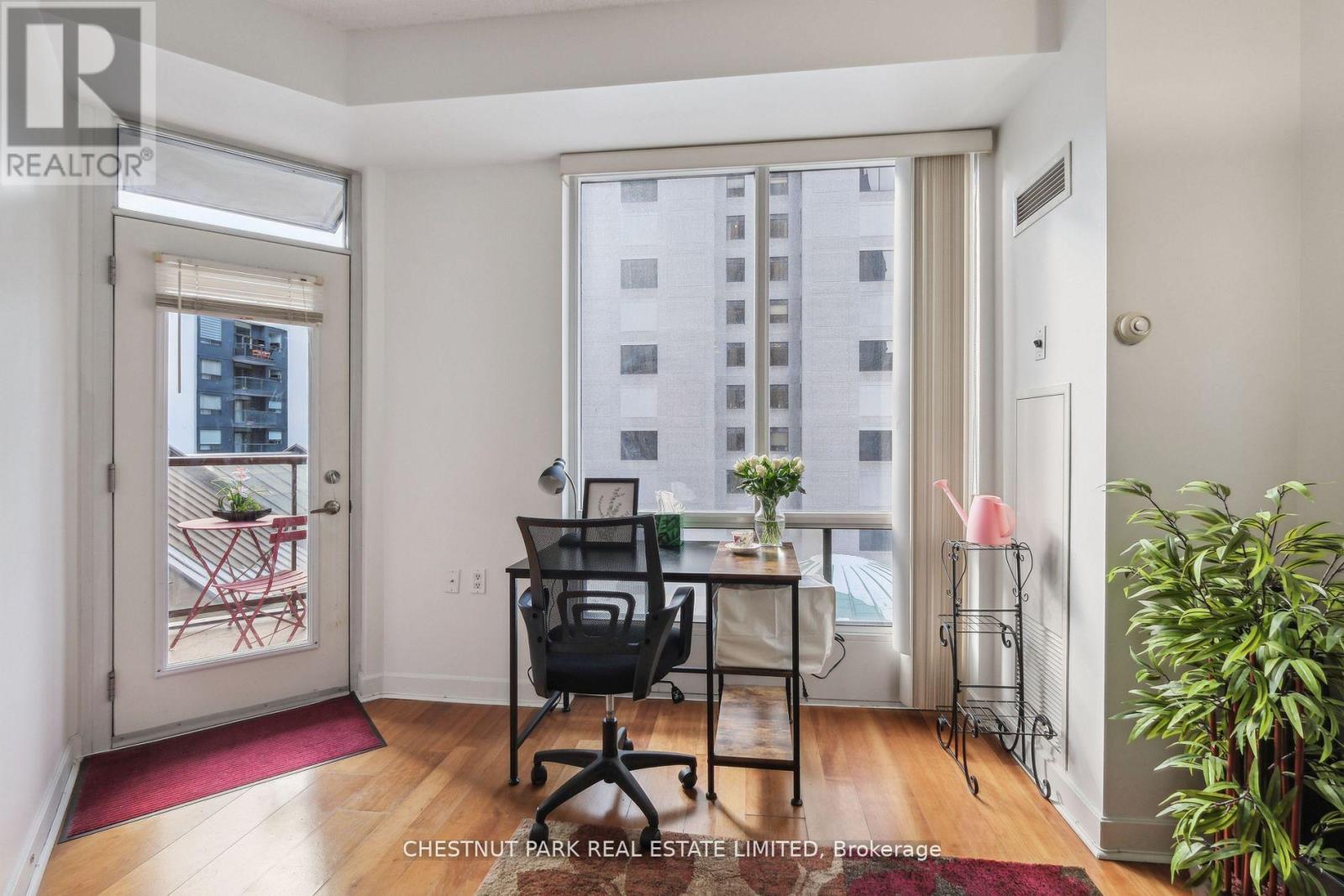 #1014 85 BLOOR STREET E - 13