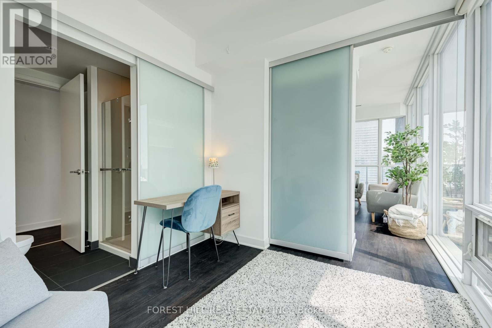 #4708 15 GRENVILLE STREET - 17