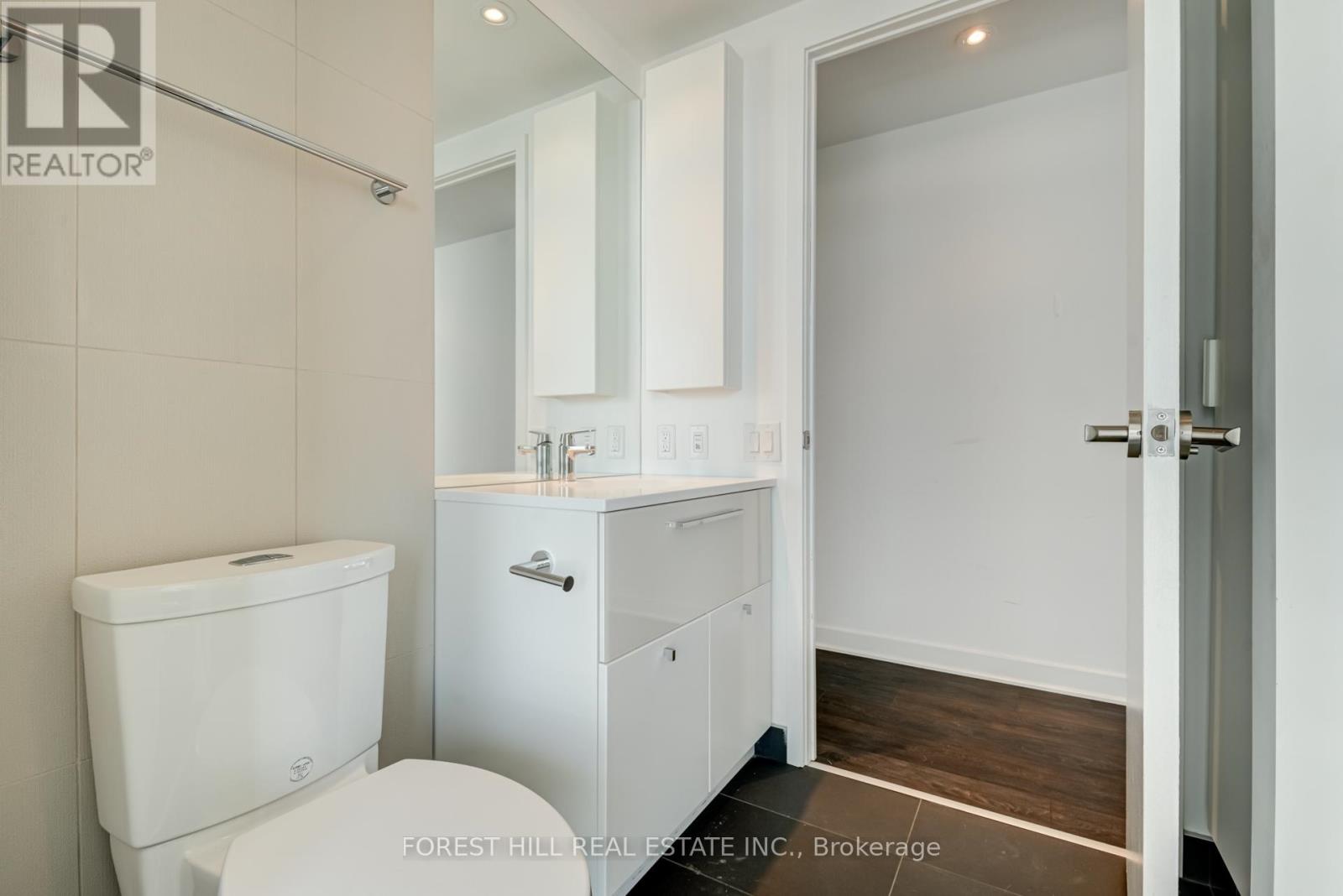 #4708 15 GRENVILLE STREET - 19