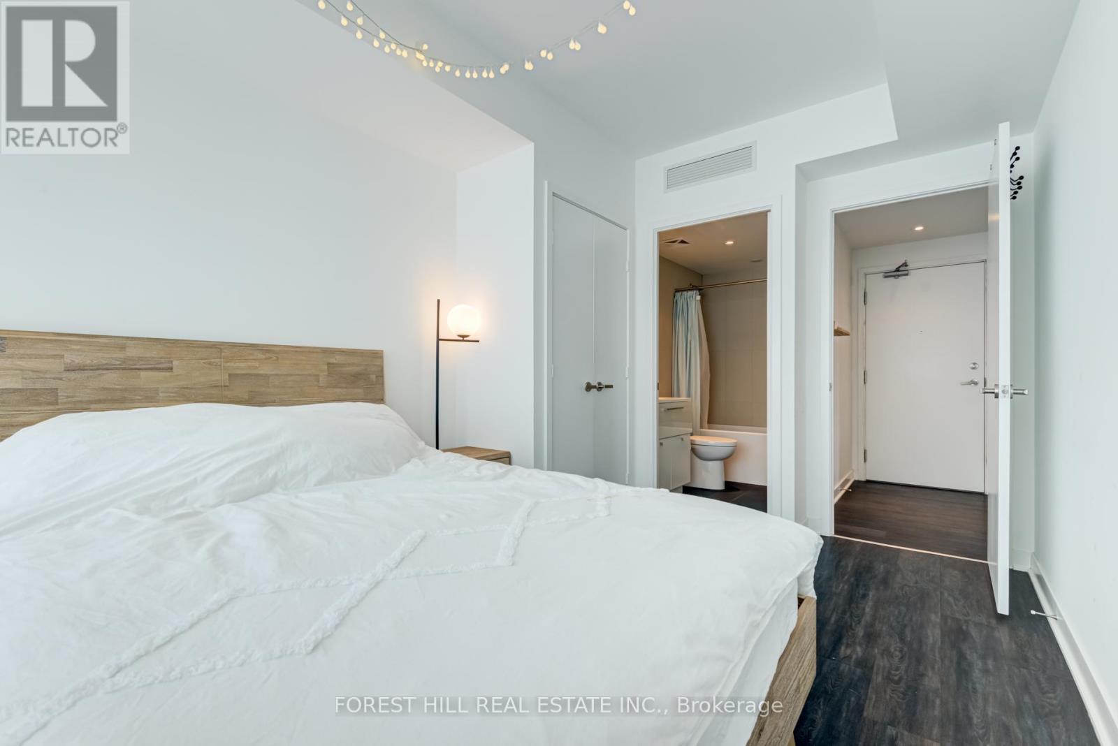 #4708 15 GRENVILLE STREET - 22