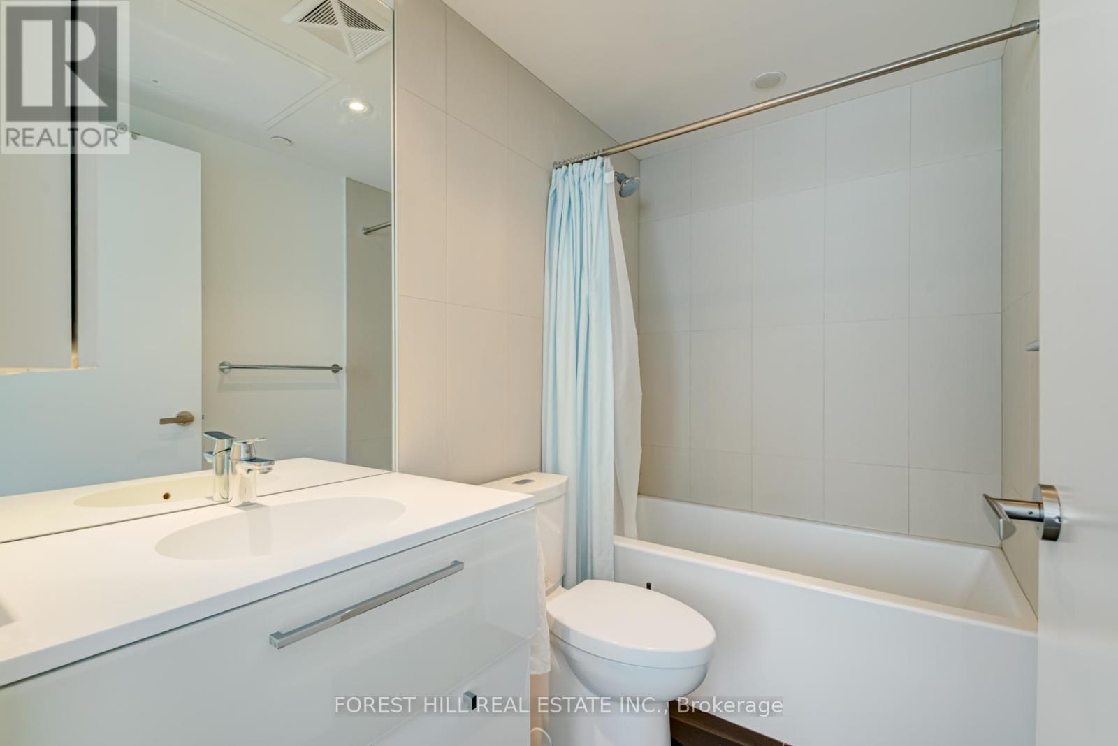 #4708 15 GRENVILLE STREET - 23