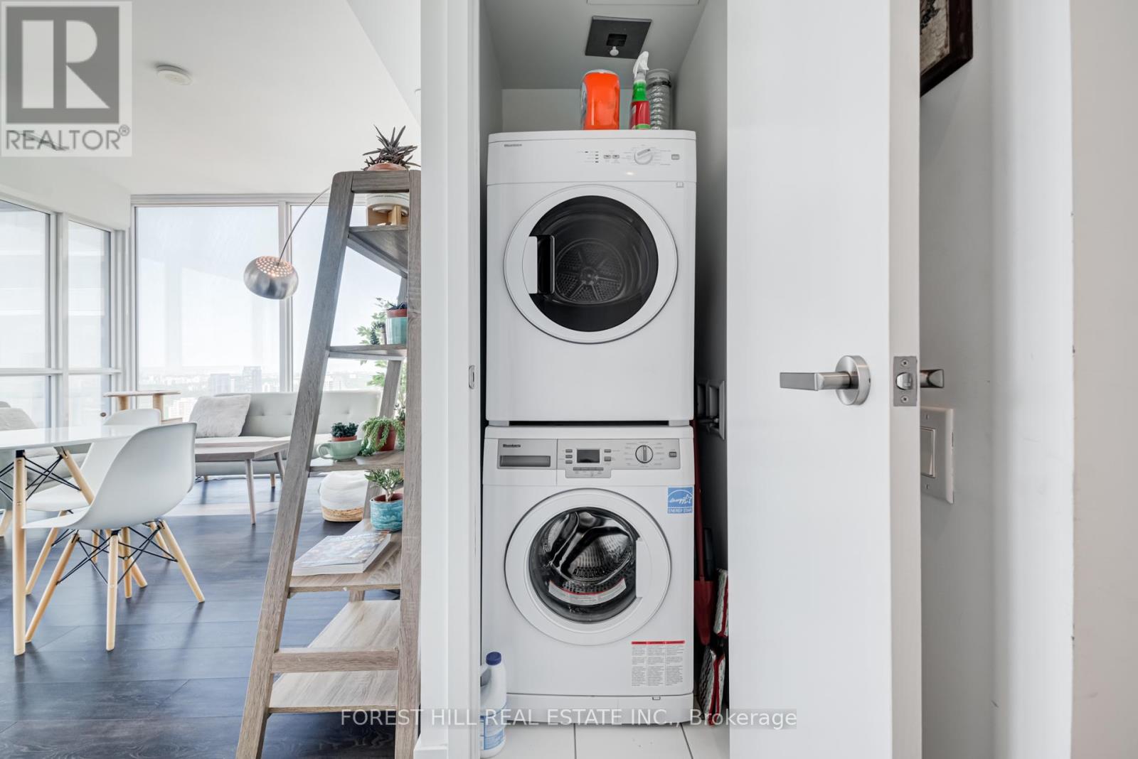 #4708 15 GRENVILLE STREET - 24