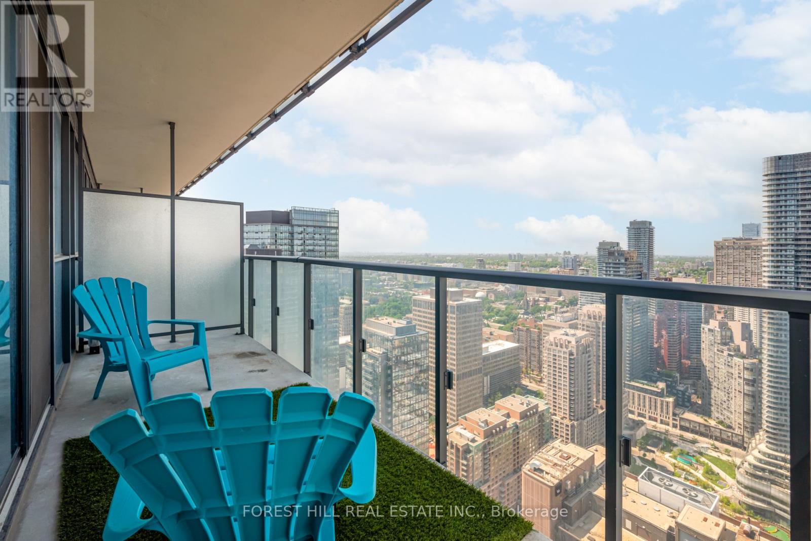 #4708 15 GRENVILLE STREET - 25