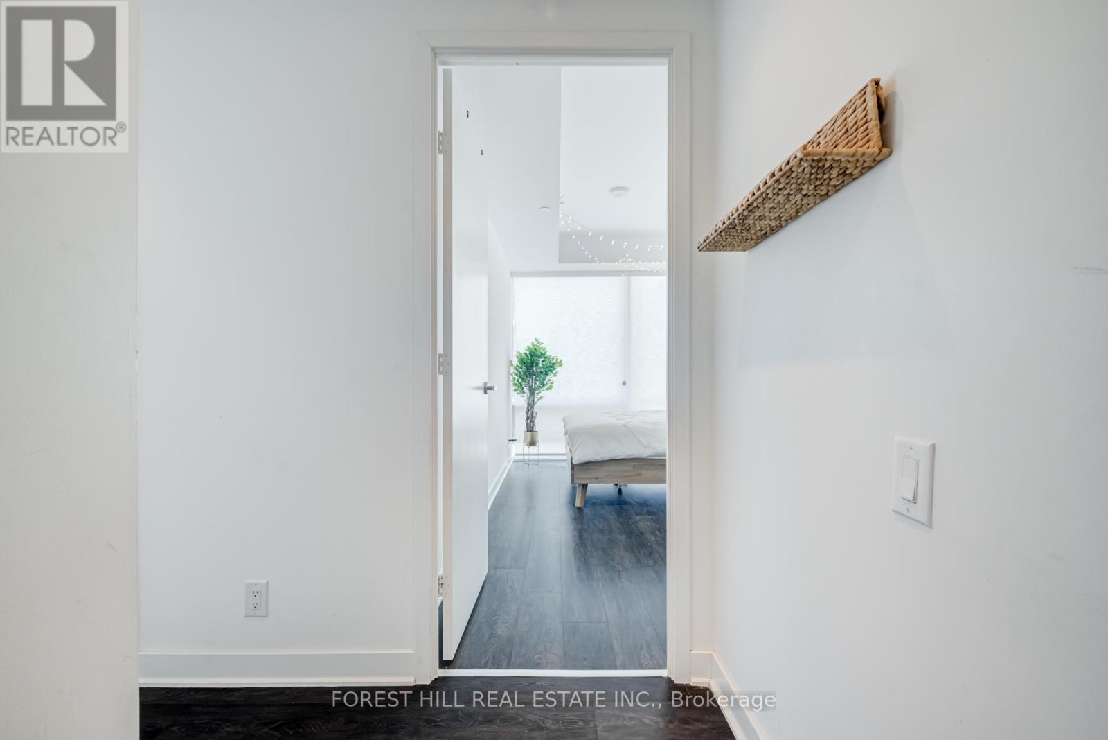 #4708 15 GRENVILLE STREET - 7
