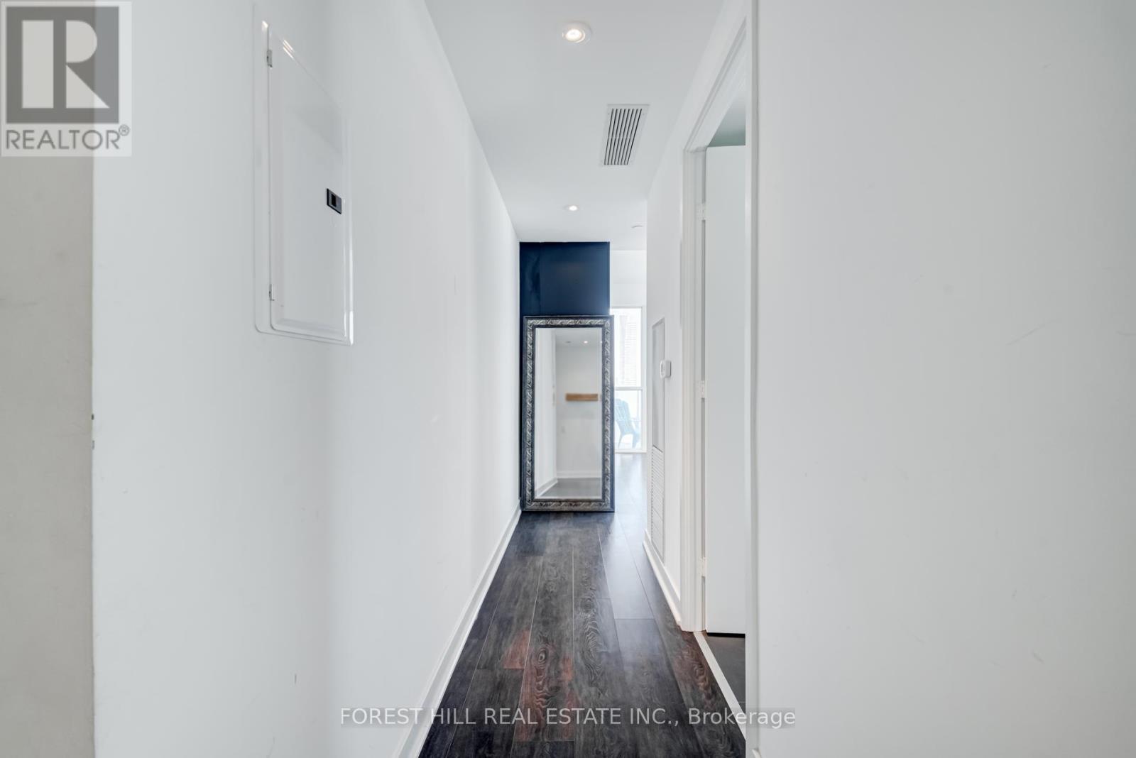 #4708 15 GRENVILLE STREET - 8