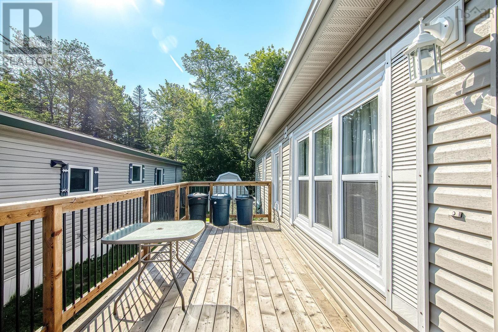 18 Elcona Avenue - 1
