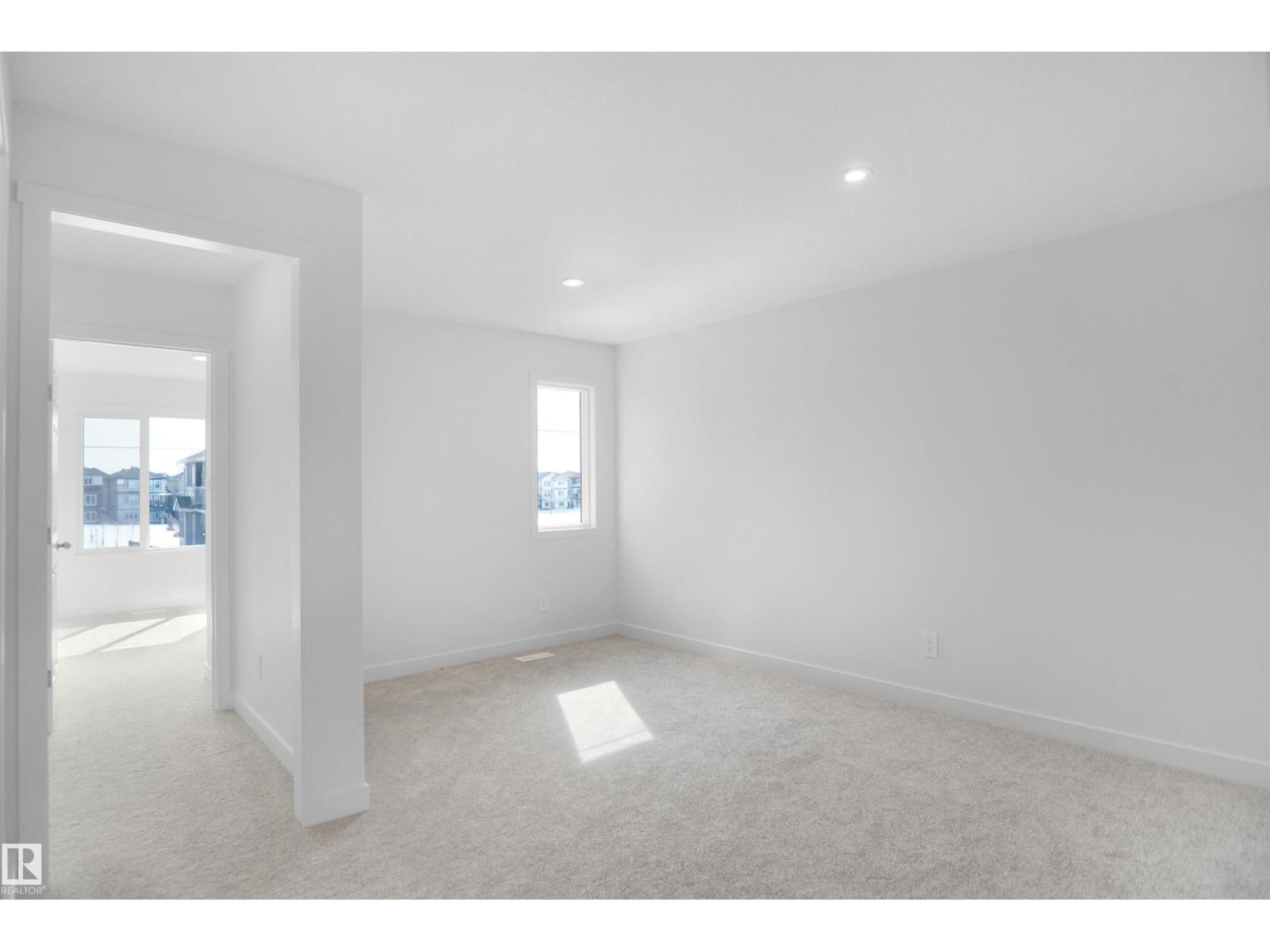 8504 183 AV NW - 18