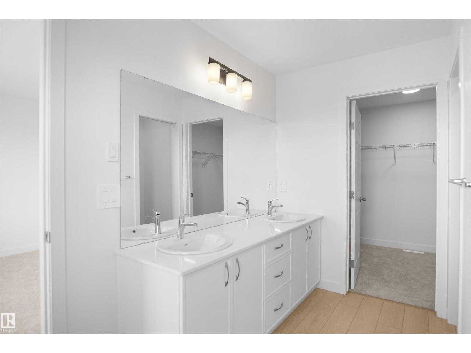 8504 183 AV NW - 22