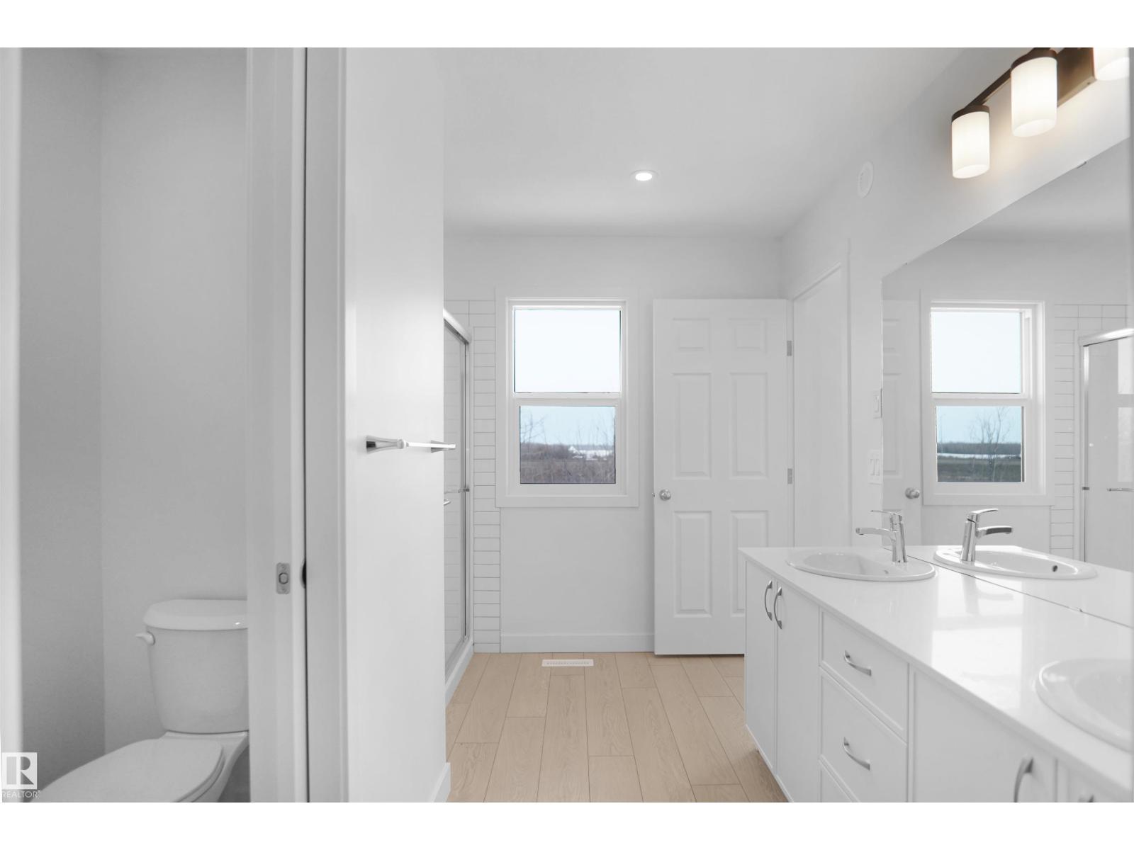 8504 183 AV NW - 23