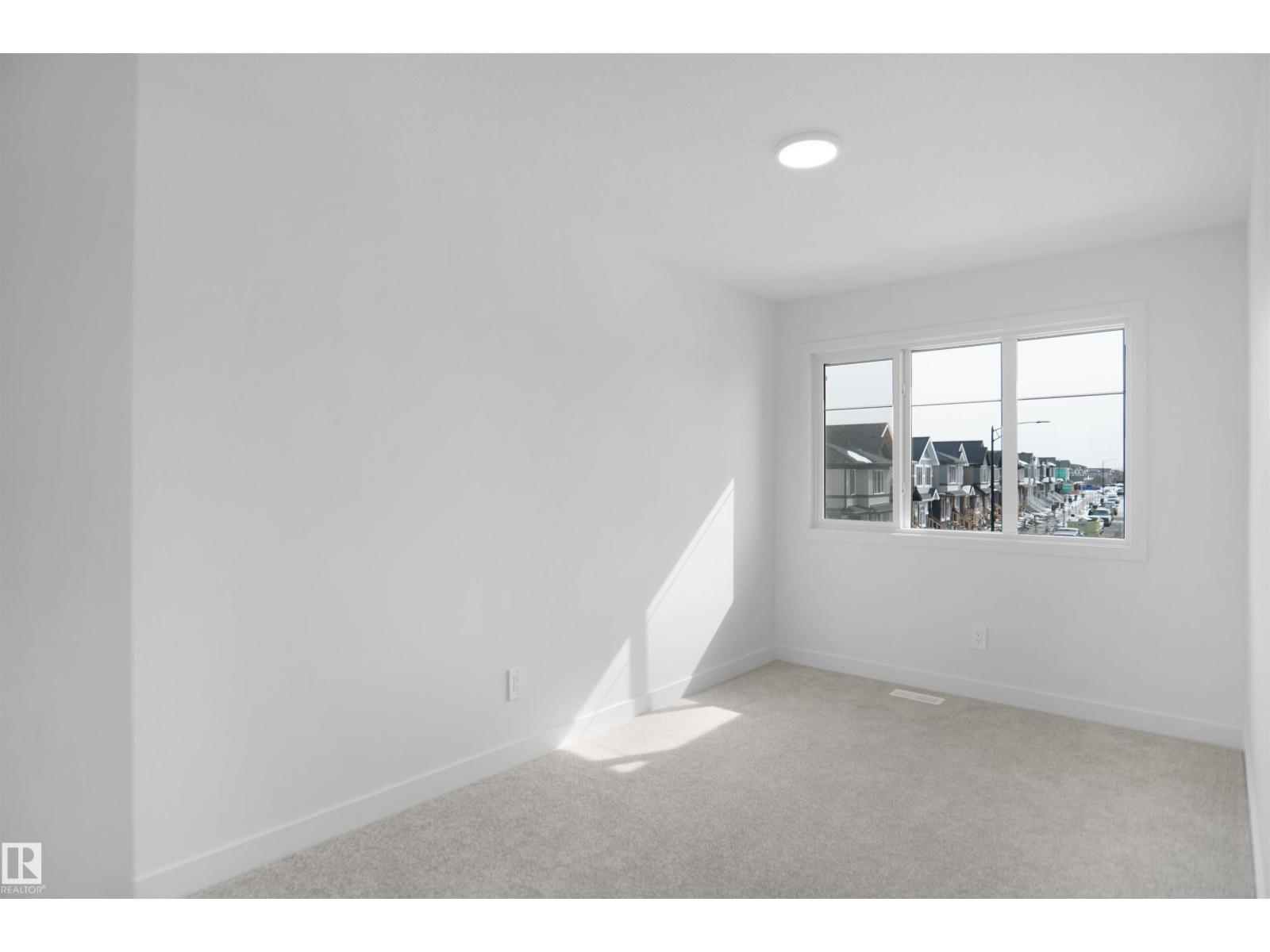 8504 183 AV NW - 25