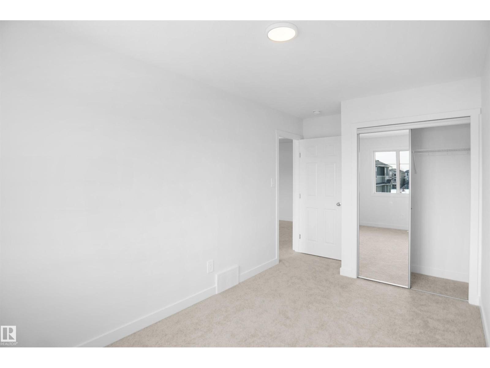 8504 183 AV NW - 26