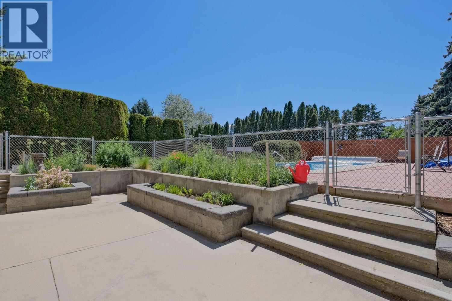 709 BARTLETT Drive - 43