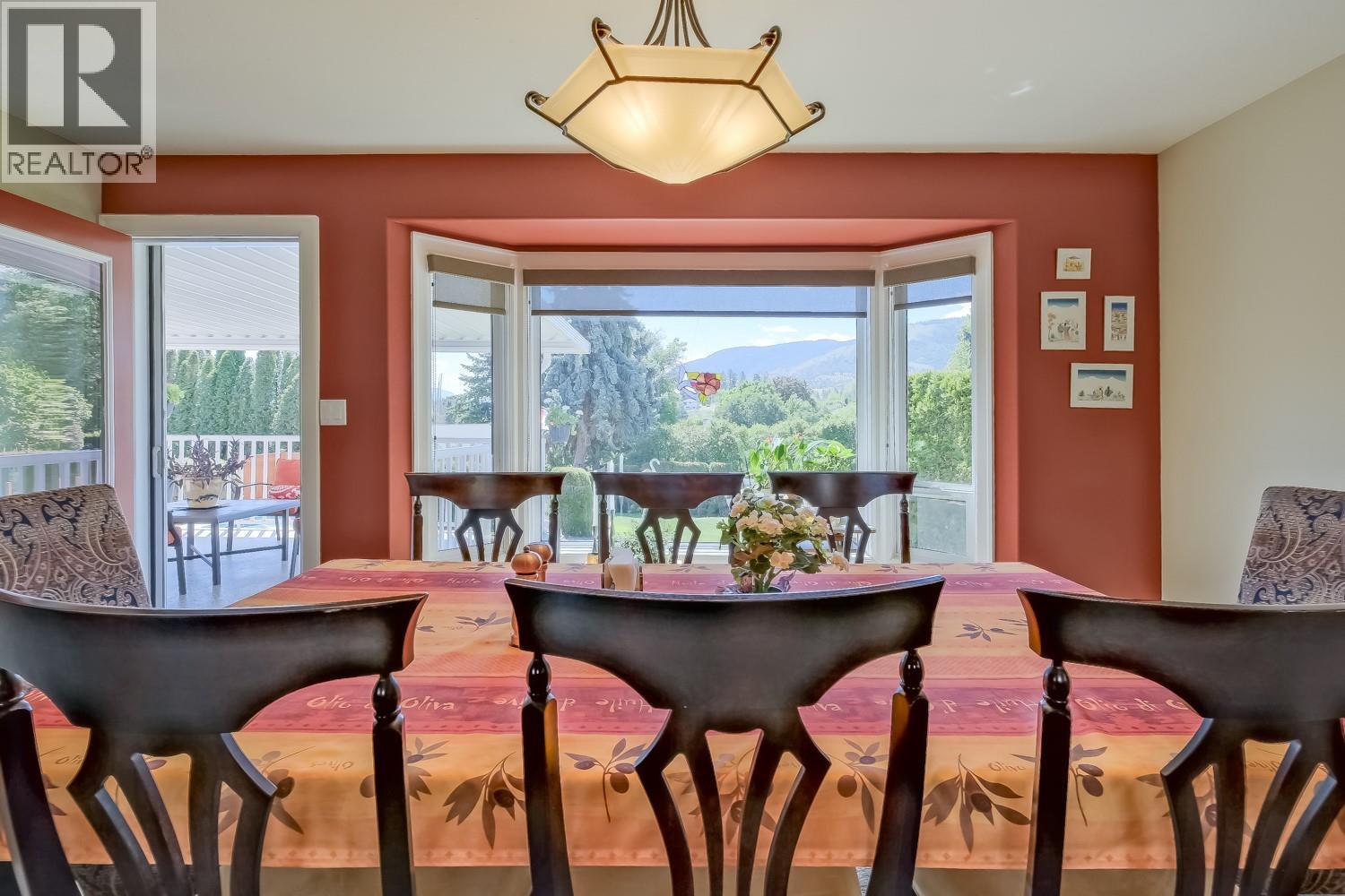 709 BARTLETT Drive - 19