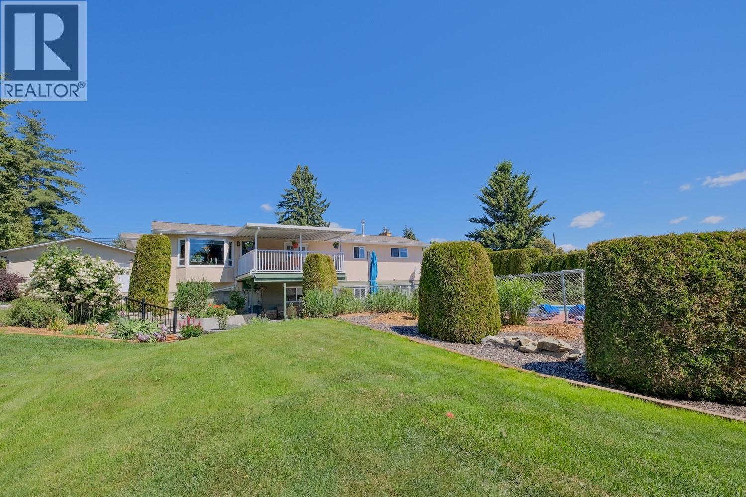 709 BARTLETT Drive - 37
