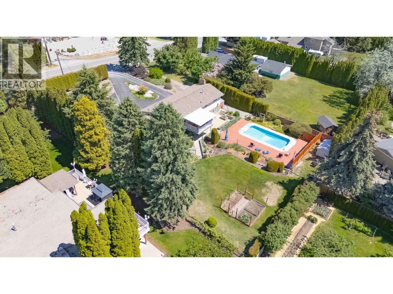 709 BARTLETT Drive - 48