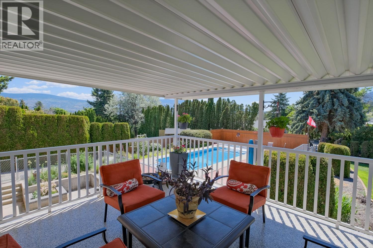 709 BARTLETT Drive - 21