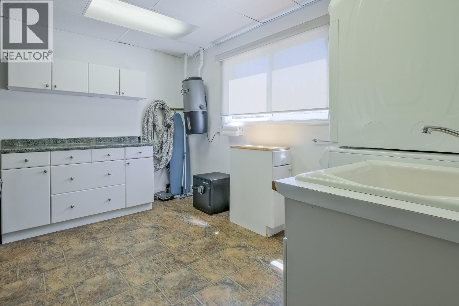 709 BARTLETT Drive - 28
