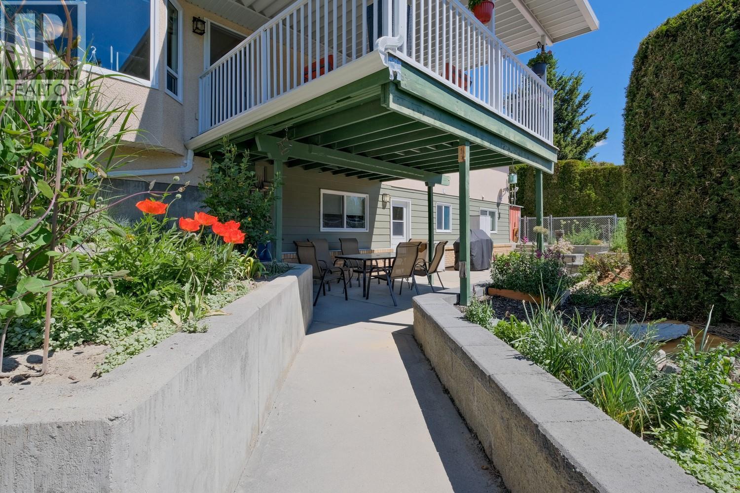 709 BARTLETT Drive - 40