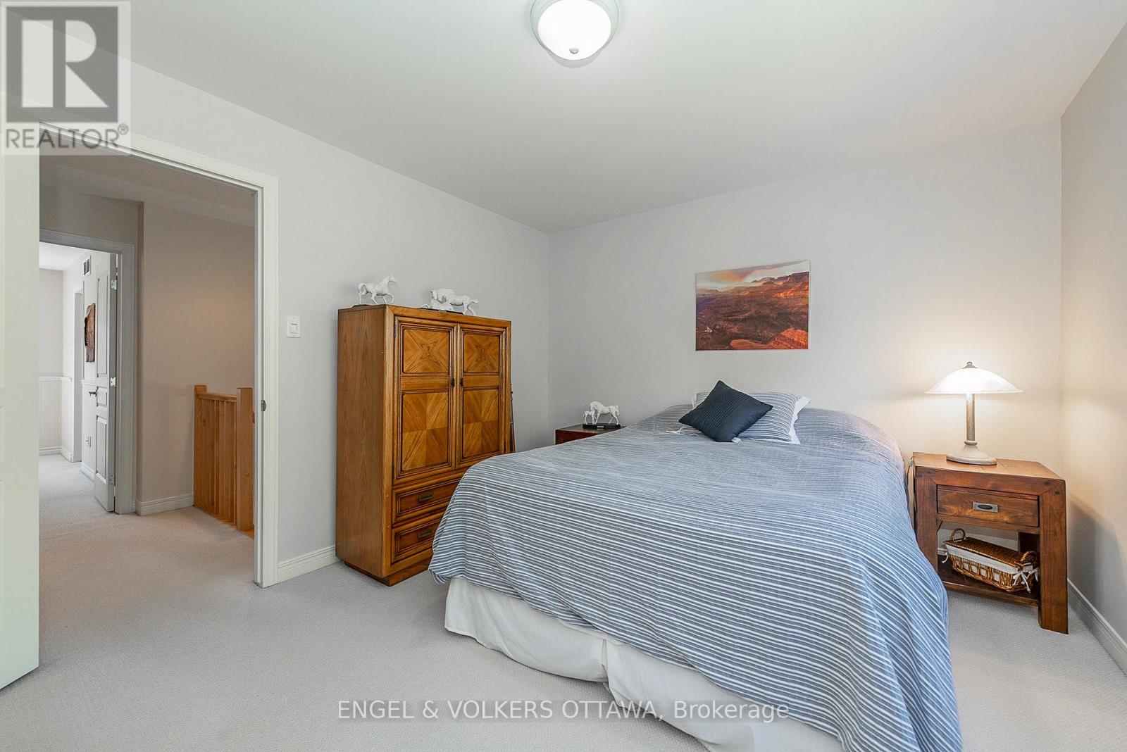 3 Bed, 3 Bath House for Sale in Ottawa – 210 WEST VILLAGE PRIVATE, Ottawa – MLS# X13532500 - Image 30
