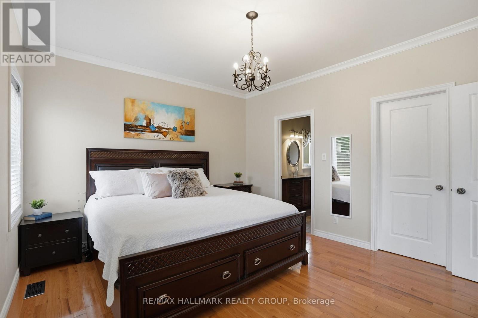 1028 LAVIOLETTE STREET - 17