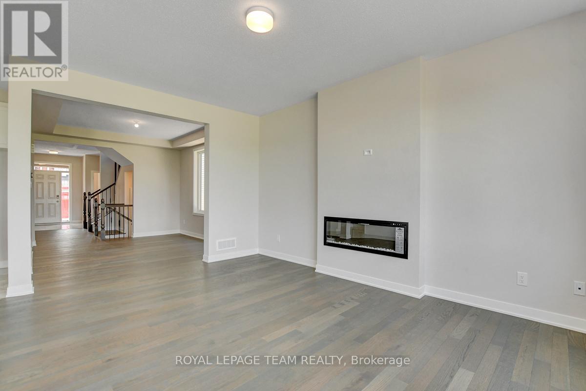 609 BRONZE COPPER CRESCENT - 14