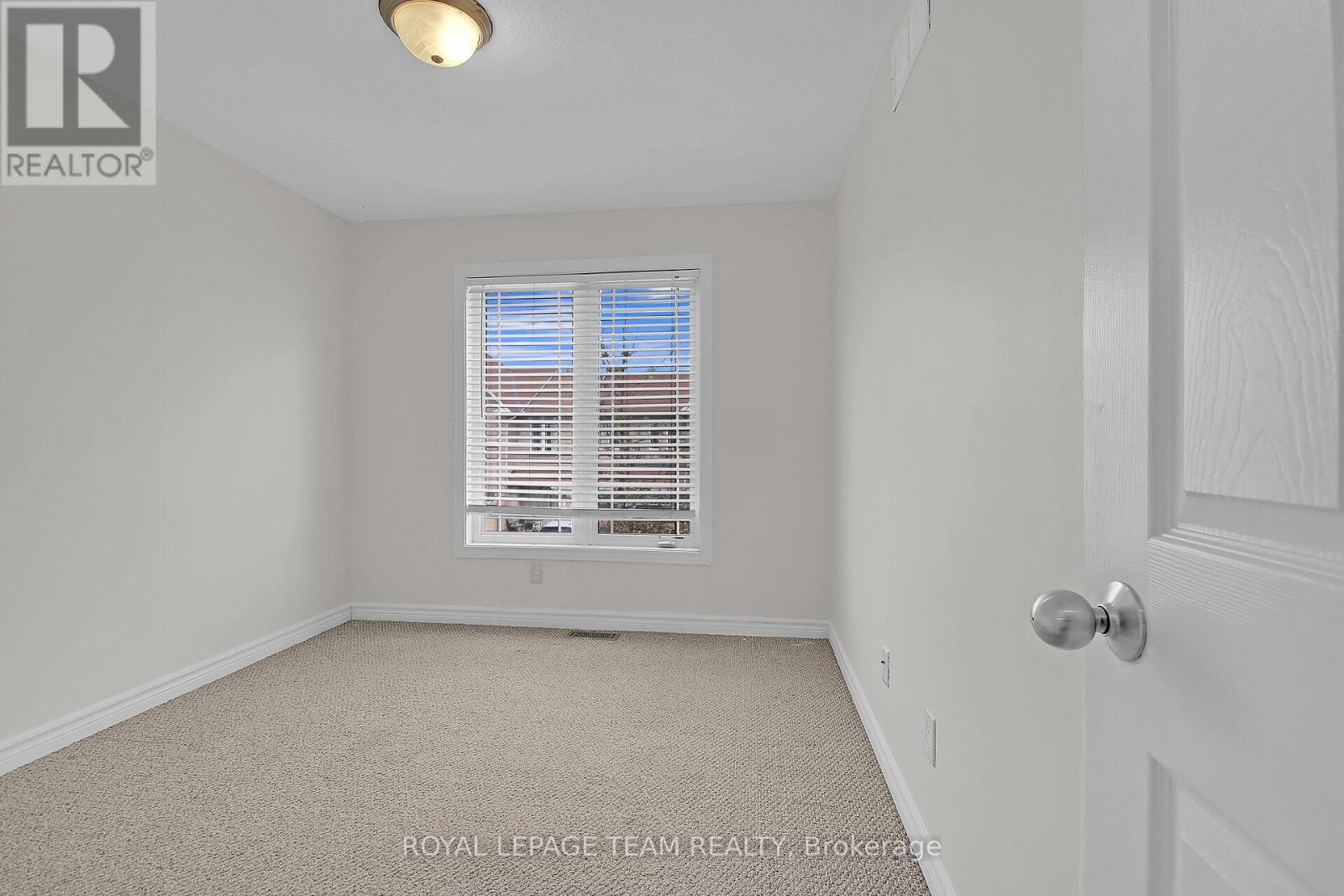 3 Bed, 3 Bath House for Rent in Ottawa – 159 TACOM CIRCLE, Ottawa – MLS# X13532816 - Image 9
