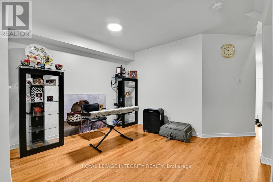 3 Bed, 3 Bath House for Sale in Ottawa – 161 ROMINA STREET, Ottawa – MLS# X13532820 - Image 9