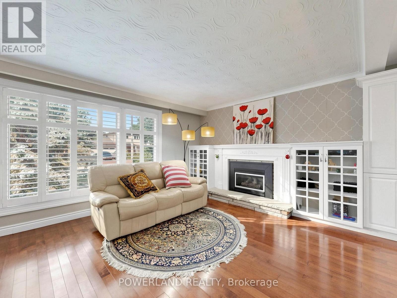 7 LAURENTIDE AVENUE - 10