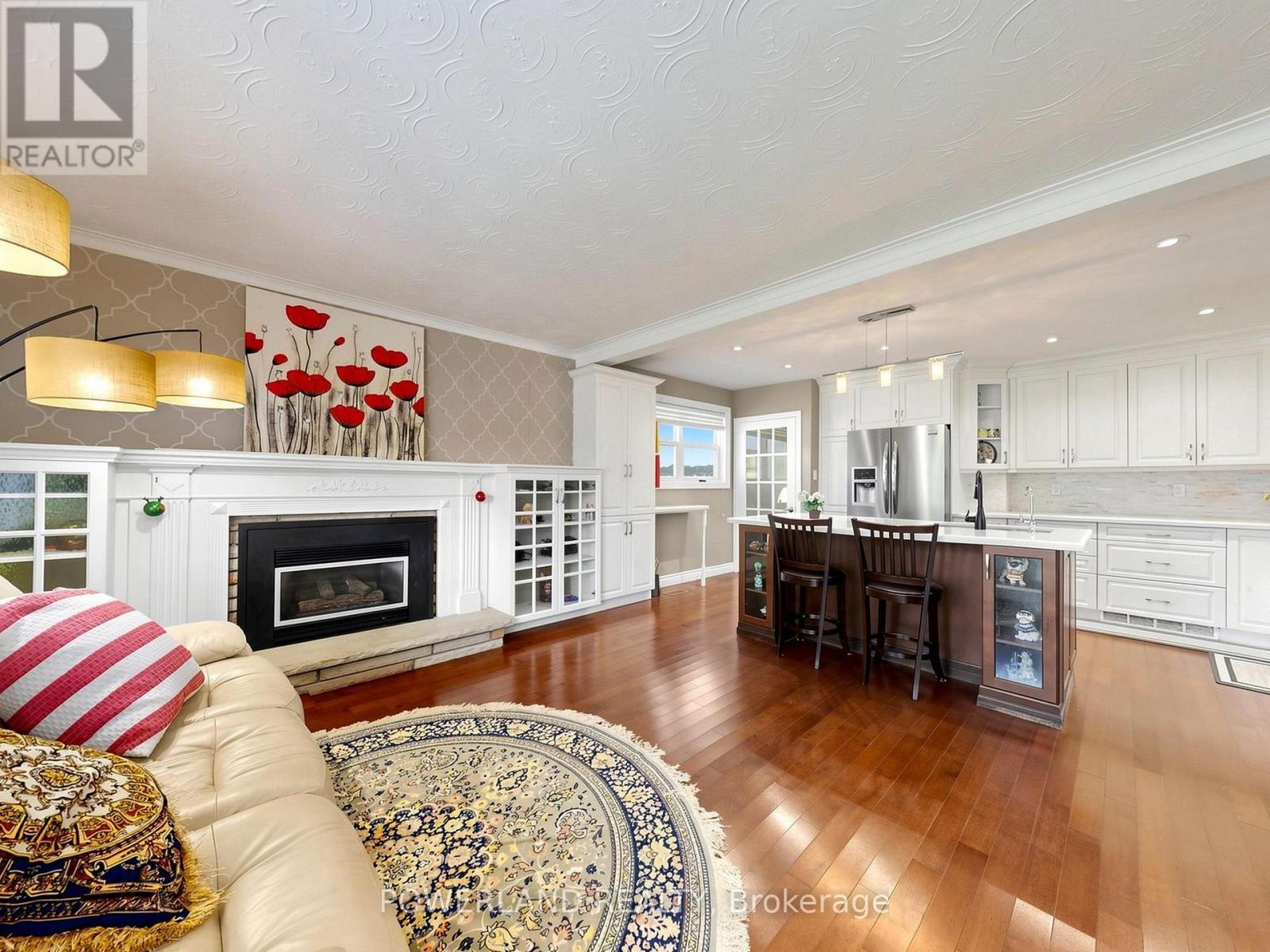 7 LAURENTIDE AVENUE - 11