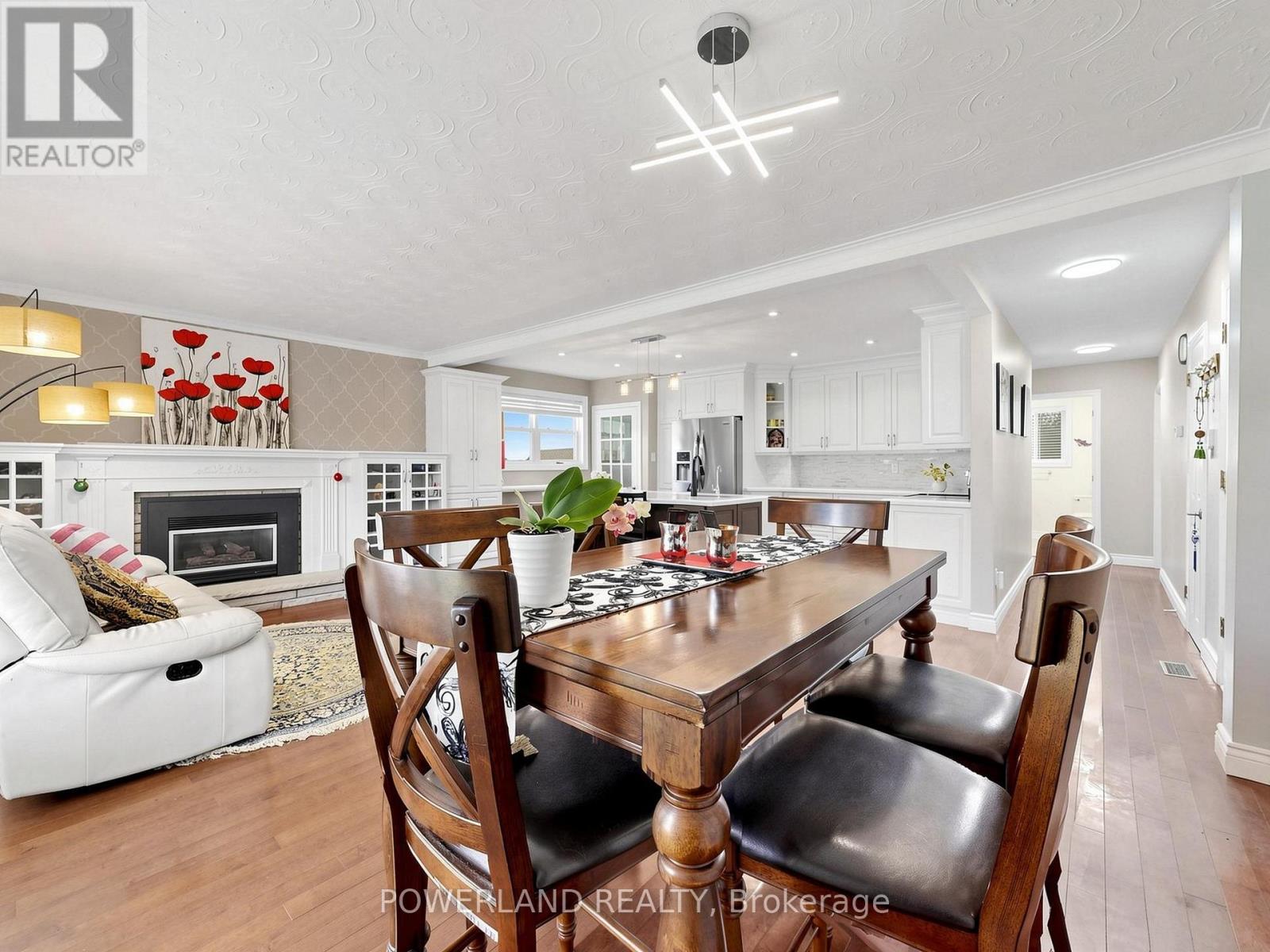 7 LAURENTIDE AVENUE - 21