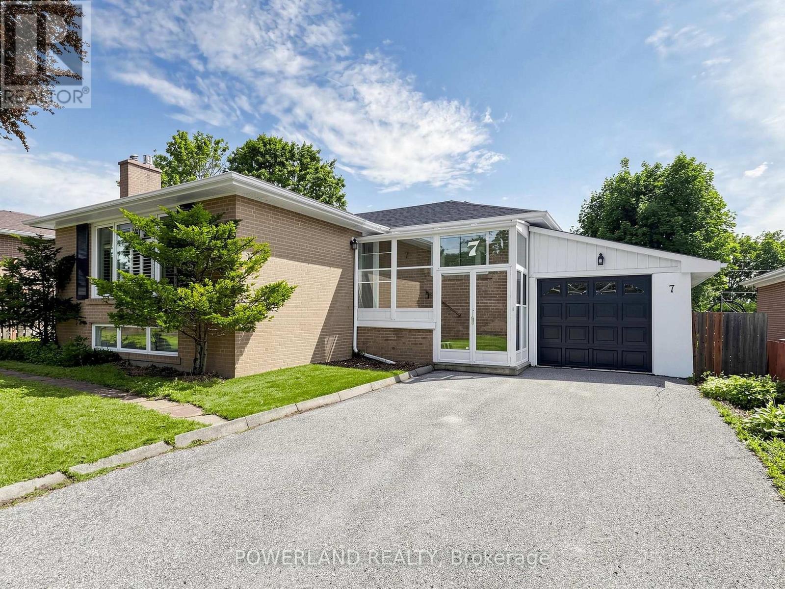 7 LAURENTIDE AVENUE - 3