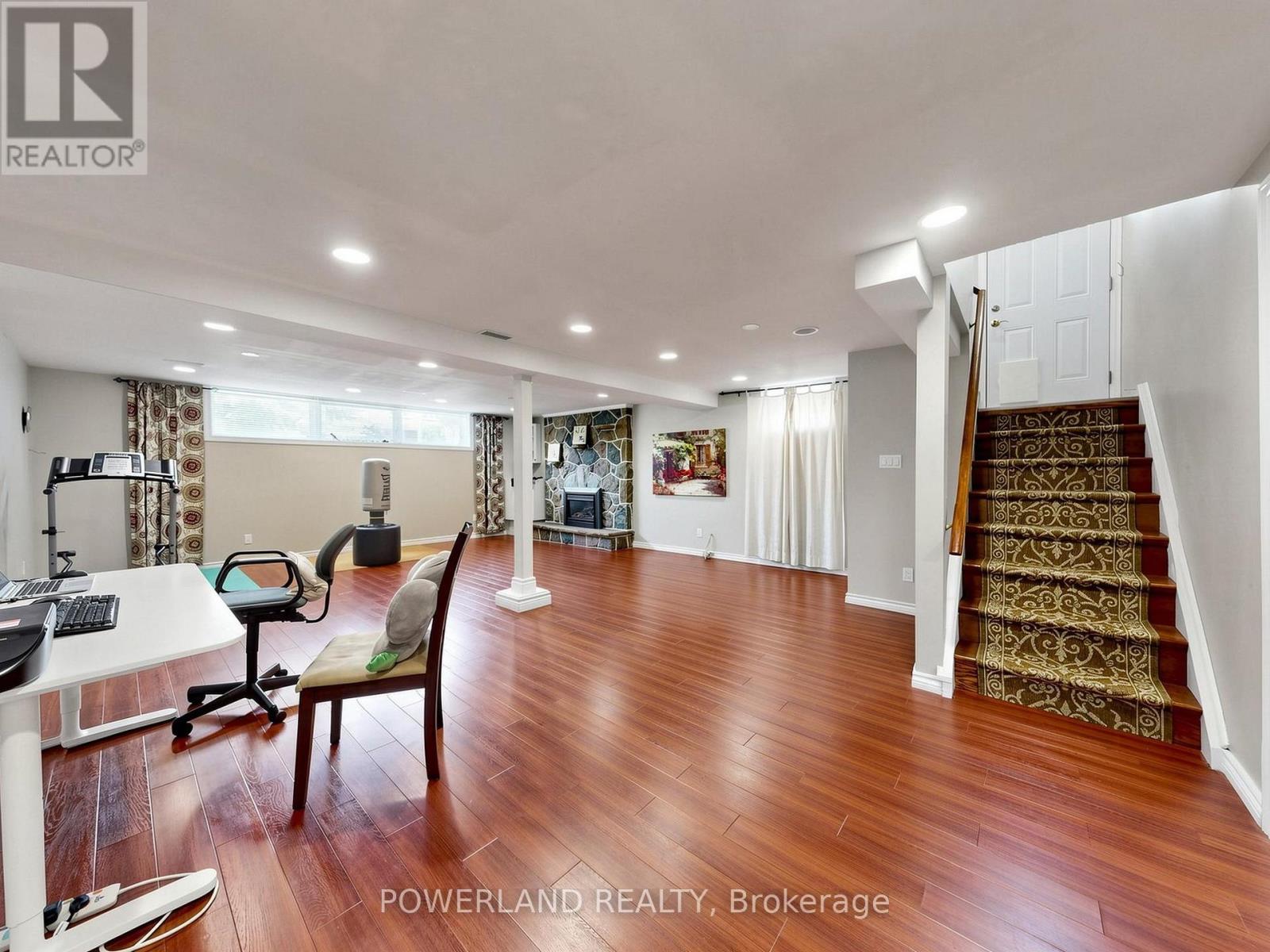 7 LAURENTIDE AVENUE - 33