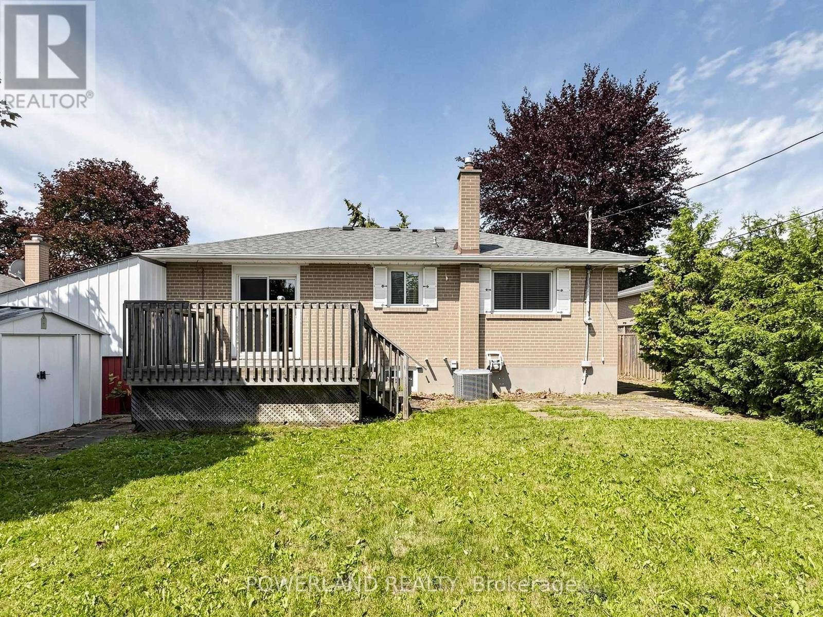 7 LAURENTIDE AVENUE - 46