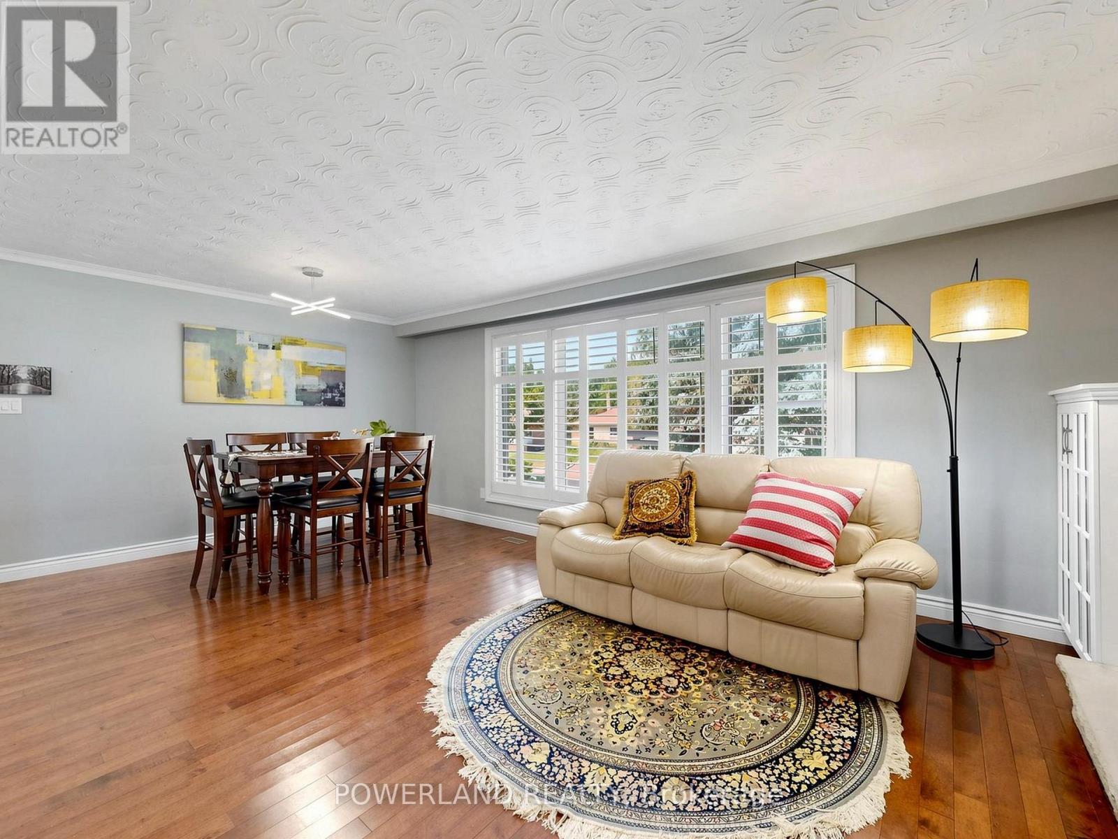 7 LAURENTIDE AVENUE - 9