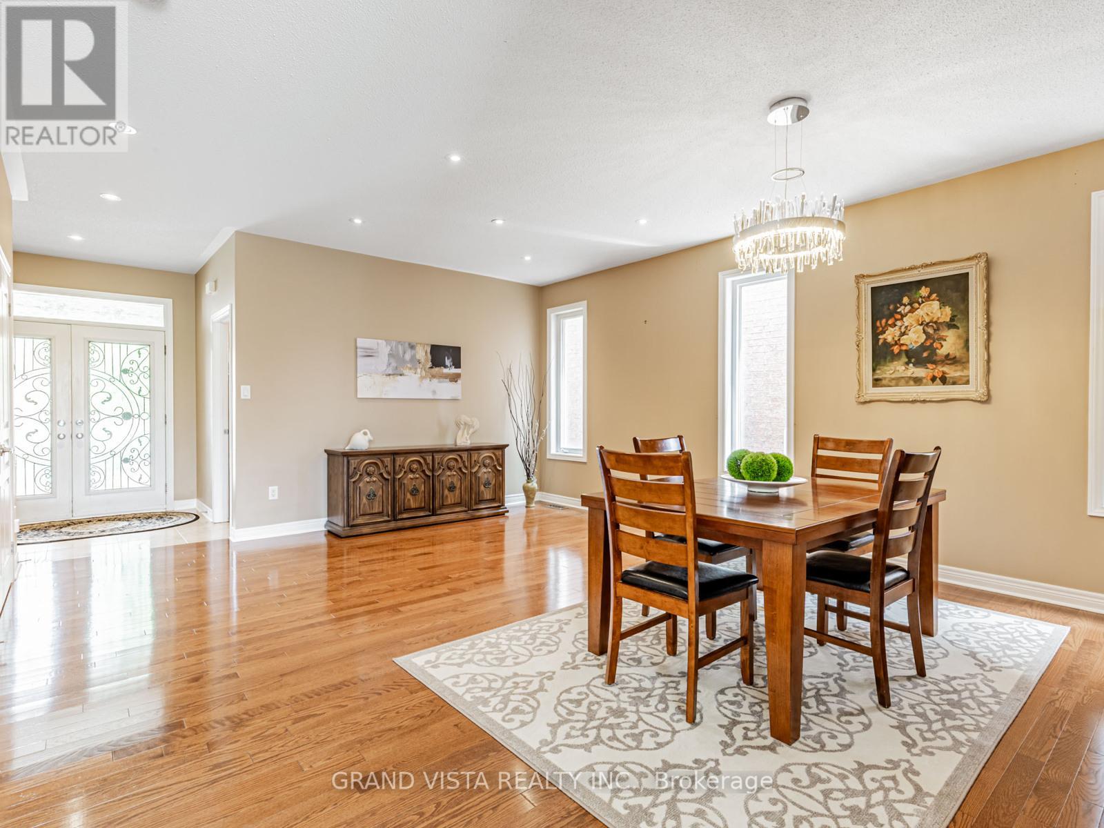 31 ROUTLEDGE DRIVE - Image 7