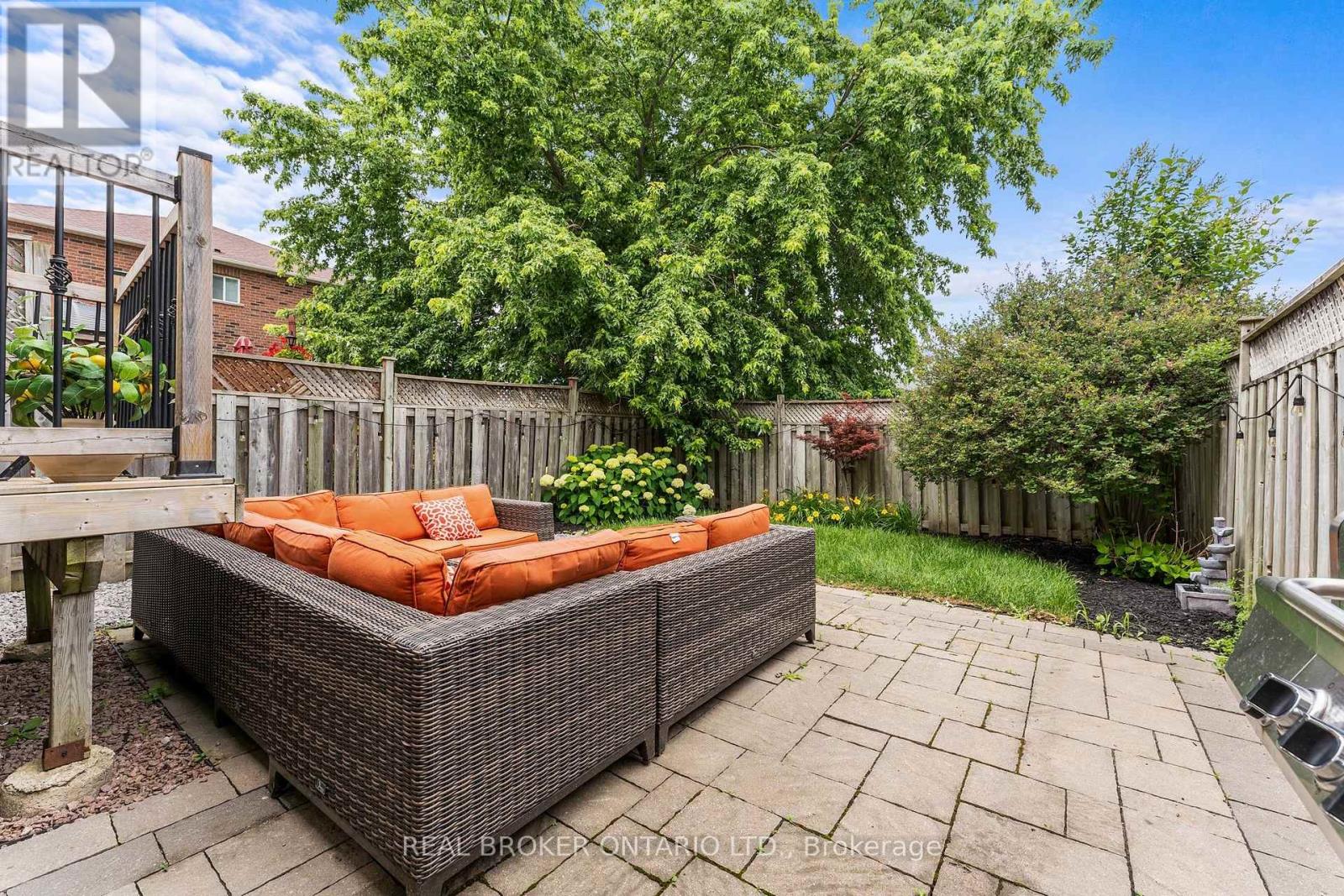 821 PUCKS PLACE - 40