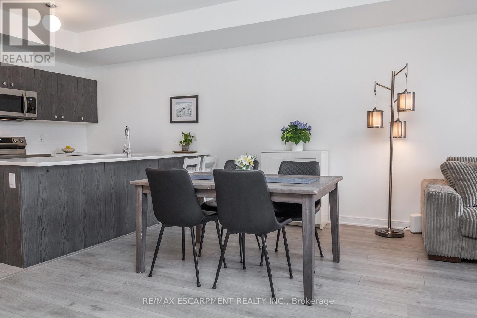33 RED MAPLE LANE - 10