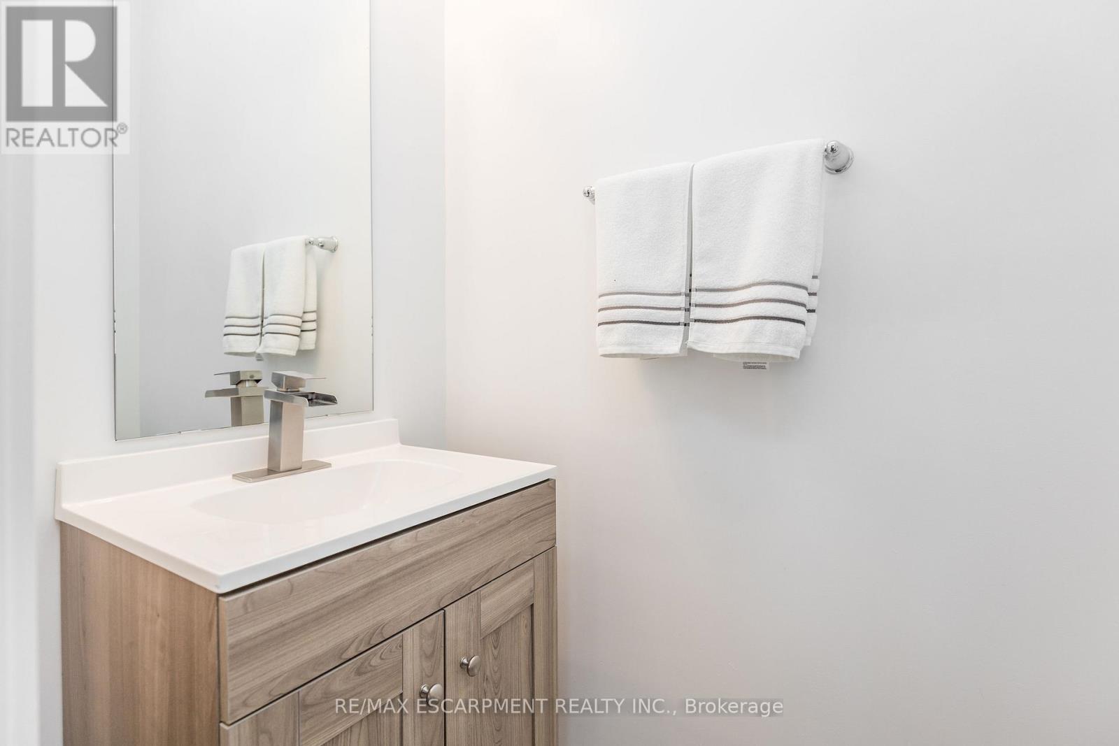 33 RED MAPLE LANE - 21