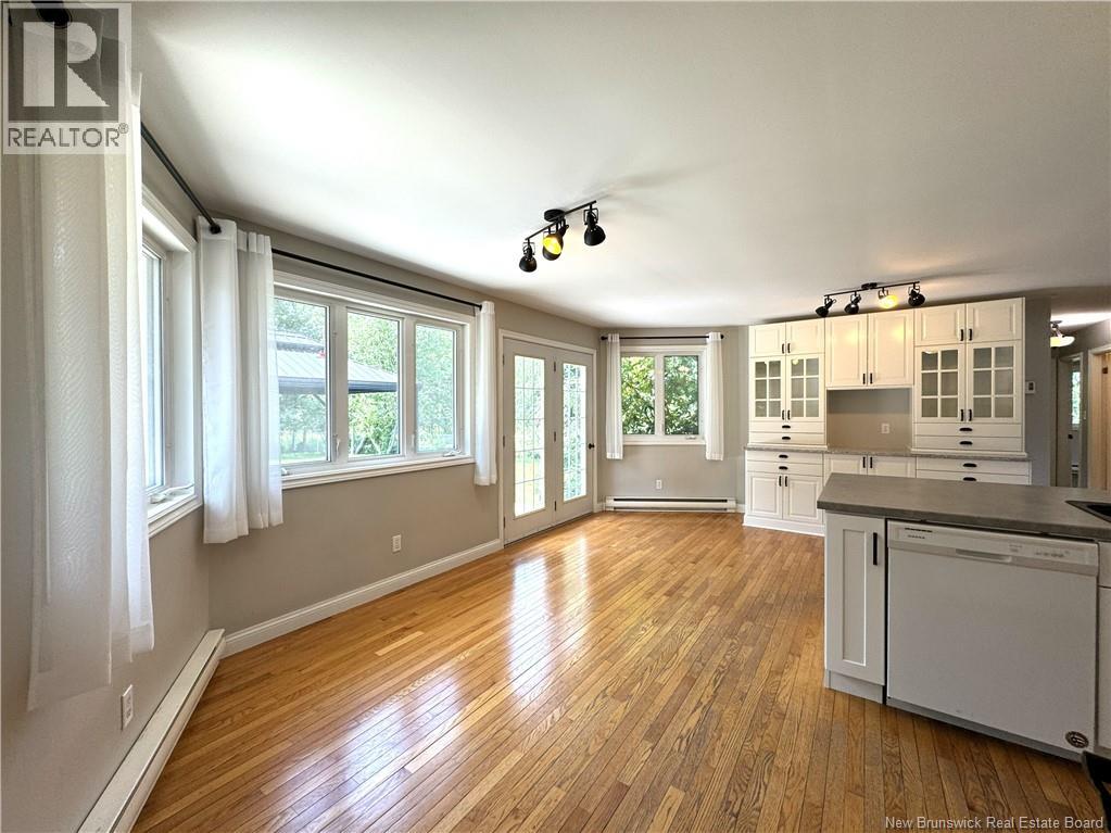 24 Demonts Avenue - Image 15