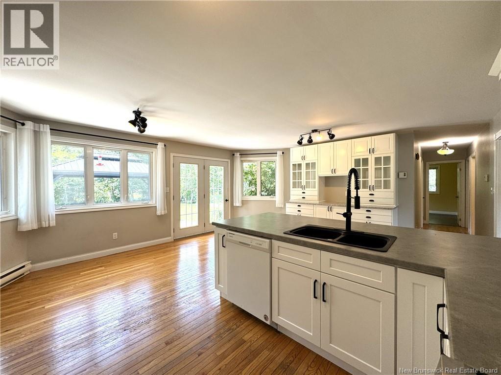 24 Demonts Avenue - Image 17